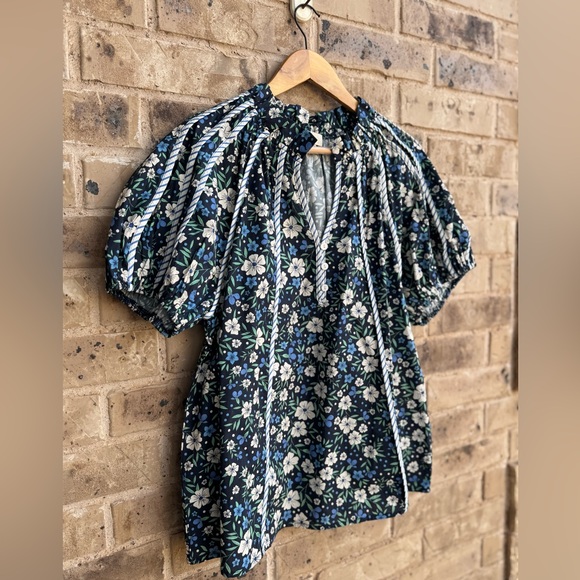 entro Navy Floral Puff-Sleeve Ruffle Blouse Size Large - Picture 3 of 8